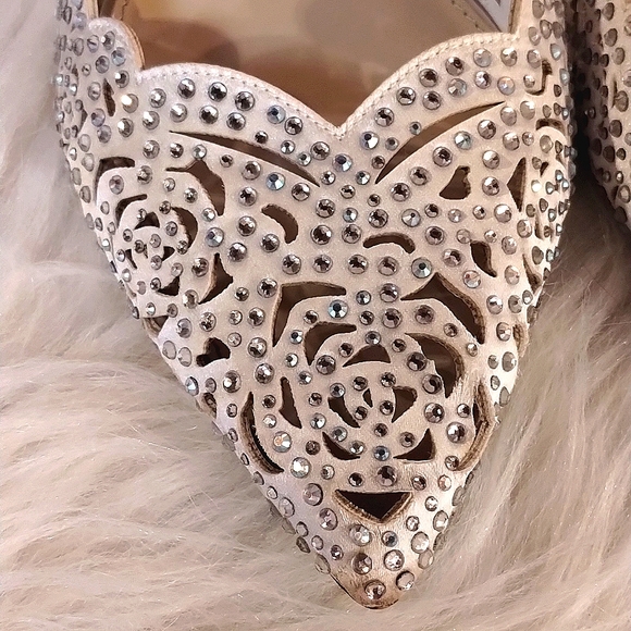 Blue by Betsey Johnson "Lucy" Embellished Sparkling Flats Size 8 - Picture 2 of 8